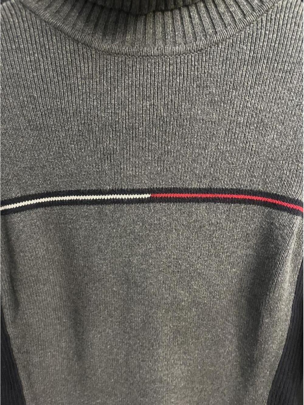 Tommy Hilfiger Women's Grey and Navy Jumper - Picture 2 of 6